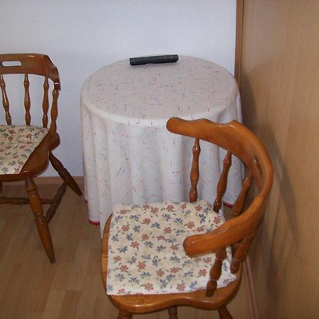 Apartments Dino Макарска Екстериор снимка